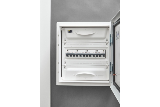 ARMAT Автоматический выключатель M10N 3P C 16А IEK