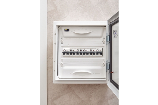 ARMAT Автоматический выключатель M06N 1P C 20А IEK